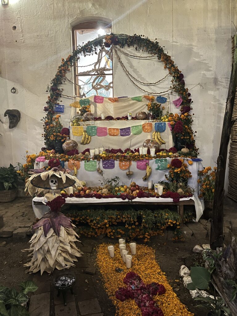 街中の祭壇